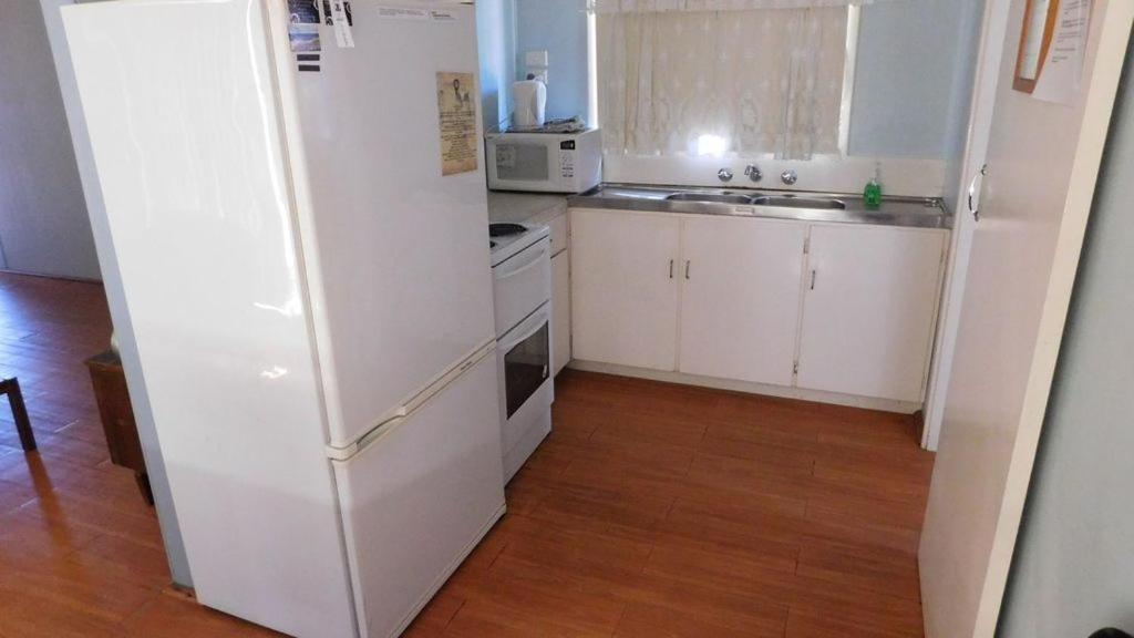 Cottage 51 - Topspot Cottages จูเรียนเบย์ ภายนอก รูปภาพ